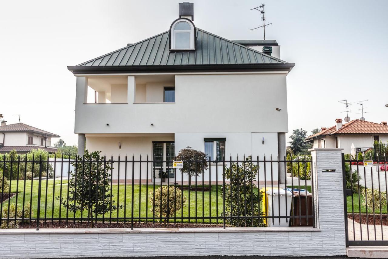 B&B Luxury Italian House Rho Exterior photo